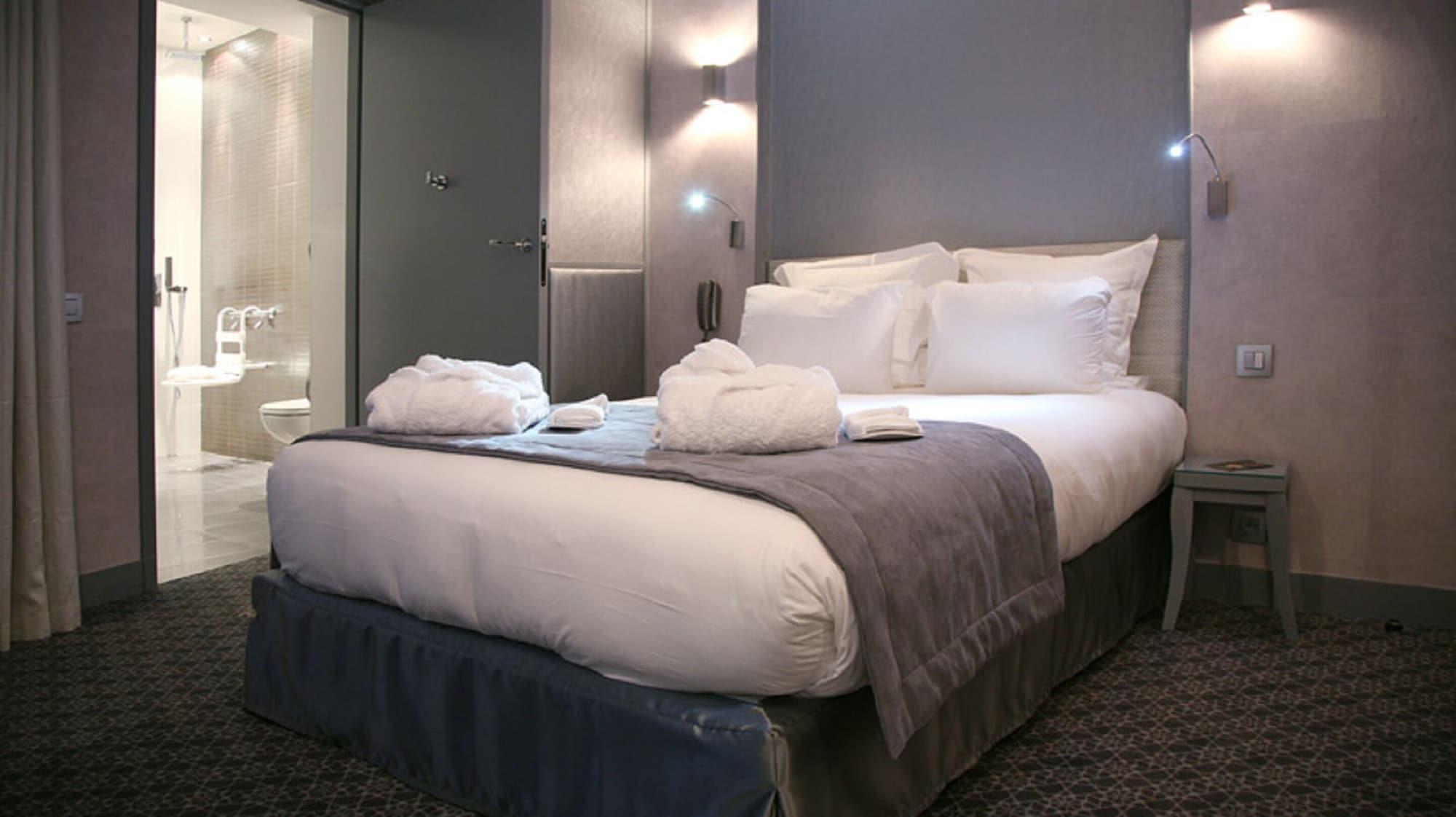 L'Adresse Hotel Paris Exterior foto