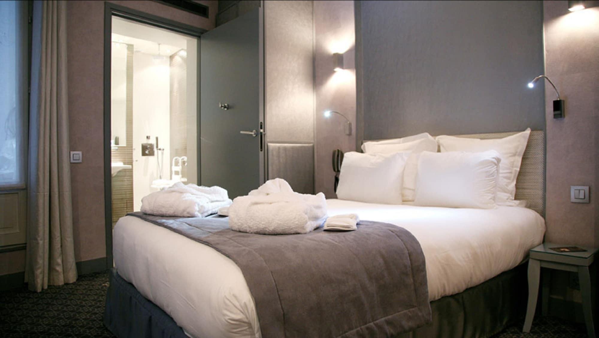 L'Adresse Hotel Paris Exterior foto
