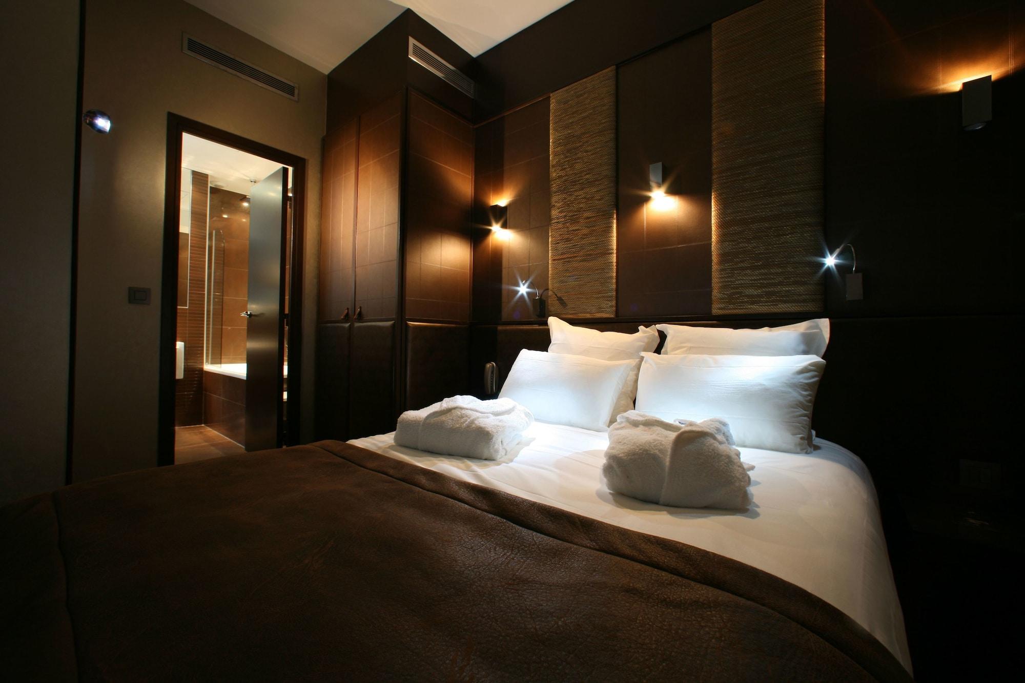 L'Adresse Hotel Paris Exterior foto