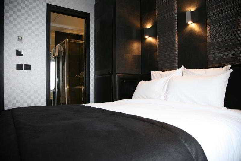 L'Adresse Hotel Paris Exterior foto
